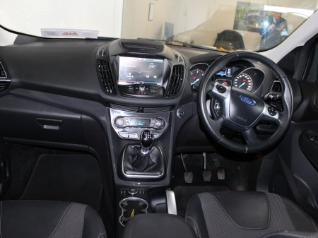 2016 Ford Kuga - thumbnail 11