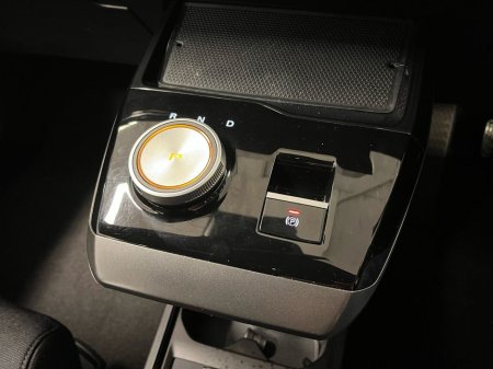 2023 MG 4 - thumbnail 4