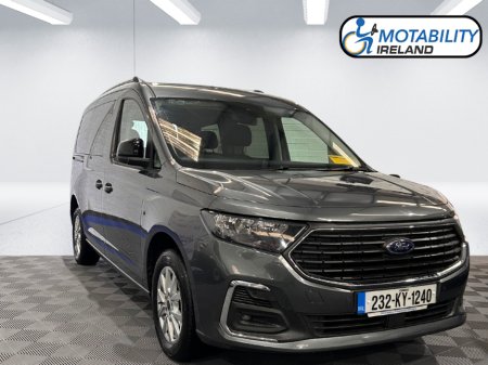 2023 Ford Grand Tourneo Connect Wheelchair Accessible €44,995