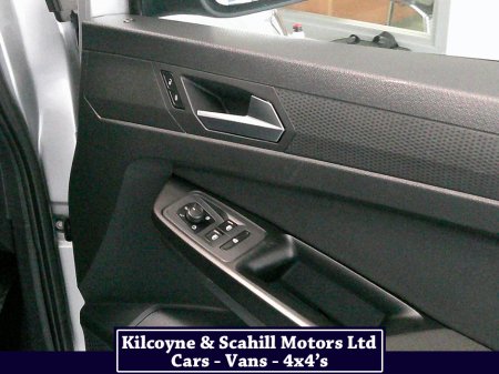 2023 Volkswagen Caddy - thumbnail 25