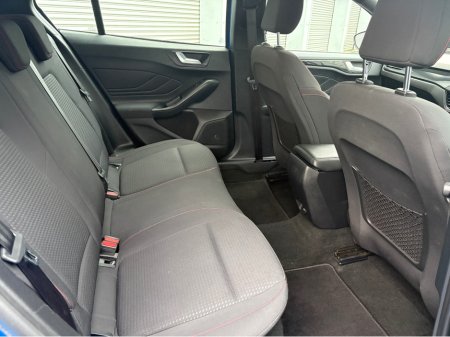 2019 Ford Focus 1.0 PETROL ST-LINE €15,990 thumbnail