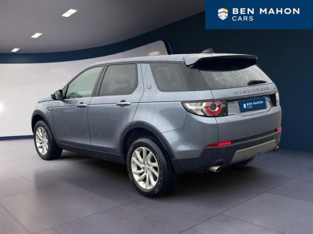 2018 Land Rover Discovery - thumbnail 3