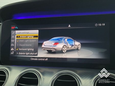 2019 Mercedes-Benz E Class - thumbnail 19