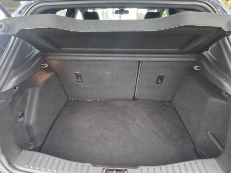 2016 Ford Focus - thumbnail 11