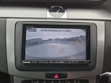 2011 Volkswagen Passat - thumbnail 17