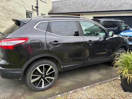 2017 Nissan Qashqai - thumbnail 10