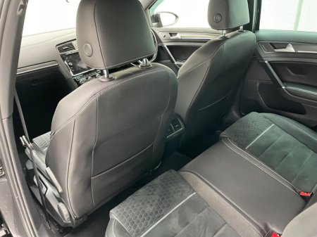 2018 Volkswagen Golf - thumbnail 16