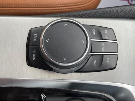 2019 BMW 5 Series - thumbnail 18