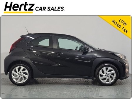 2023 Toyota Aygo X - thumbnail 3