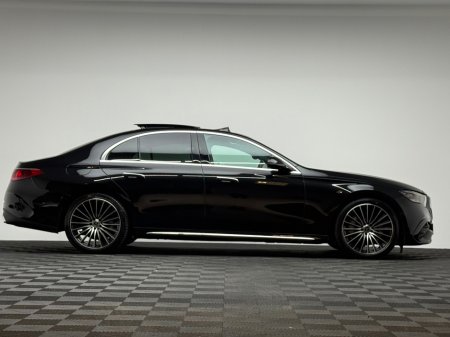 2025 Mercedes-Benz E Class E220D AMG LINE PREMIUM *PAN ROOF* €79,990 thumbnail