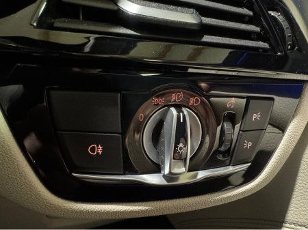 2022 BMW 5 Series - thumbnail 28