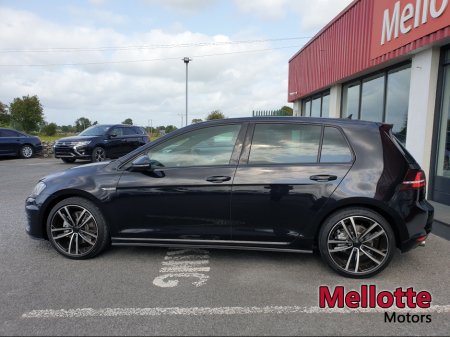 2017 Volkswagen Golf - view 3