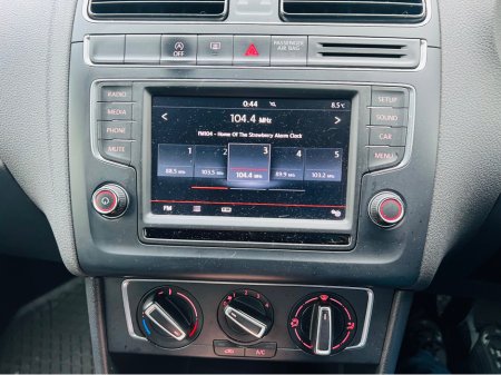 2014 Volkswagen Polo 1.2 AUTO // LOW MILEAGE // 2 KEYS €10,950 thumbnail