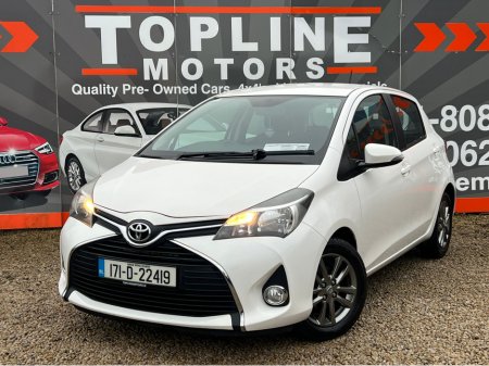 2017 Toyota Yaris ==STUNNING 1.0 LUNA//REVERSING CAMERA//NEW NCT//SERVICED== €10,950 thumbnail