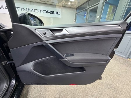 2017 Volkswagen Golf - thumbnail 25