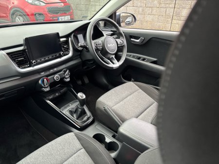 2023 Kia Stonic - thumbnail 3