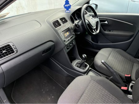 2016 Volkswagen Polo - thumbnail 23