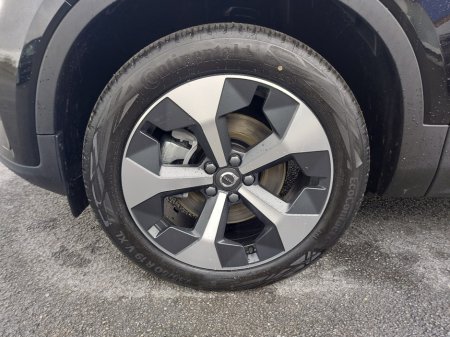 2026 Volvo XC40 - thumbnail 12