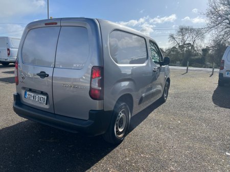 2023 Toyota Proace - thumbnail 4