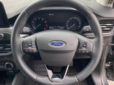 2021 Ford Focus - thumbnail 17
