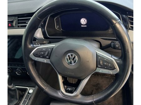 2020 Volkswagen Passat 2.0 TDI R-LINE  6SP 150 BHP ESTATE   : LOW MILEAGE : FINANCE ARRANGED : €23,950 thumbnail