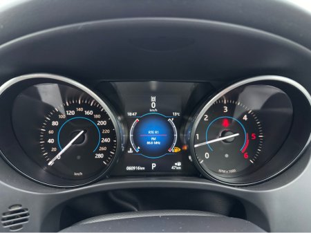 2016 Jaguar F-Pace - thumbnail 29