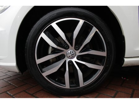 2019 Volkswagen Golf 1.4 TSI HIGHLINE PLUS AUTO  // UPGRADED ALLOYS // STUNNING CAR // BUY WITH CONFIDENCE AA AND SIMI APPROVED DEALER 2026 // FINANCE ARRANGED // ALL TRADE INS WELCOME // WELL WORTH VIEWING // €18,950 thumbnail