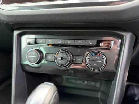 2019 Volkswagen Tiguan R-LINE 4WD - 2.0L DIESEL - AUTO - 12M WARRANTY - CAR: 1724 €32,950 thumbnail