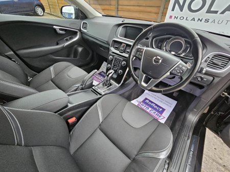 2016 Volvo V40 - thumbnail 18