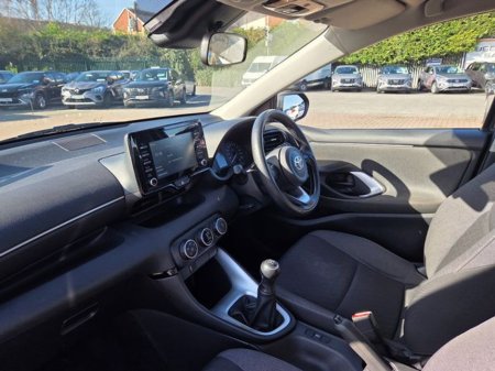 2022 Toyota Yaris - thumbnail 10