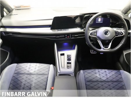 2022 Volkswagen Golf 2.0 TDI 150HP R-Line €32,950 thumbnail