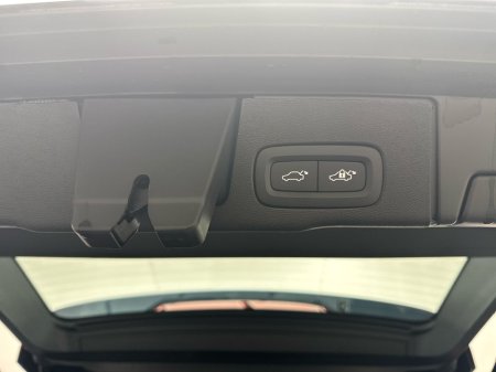 2026 Volvo XC60 - thumbnail 25