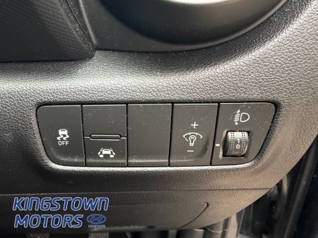 2018 Hyundai Kona Kauai Executive 5DR €14,250 thumbnail
