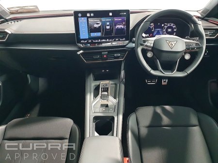 2025 SEAT Leon 2.0TDI 150hp Auto €38,945 thumbnail