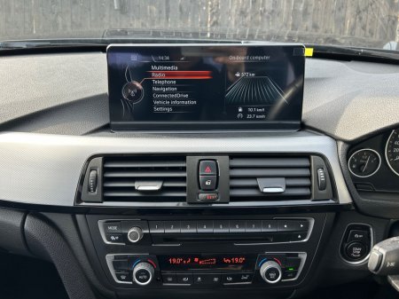 2014 BMW 3 Series - thumbnail 16