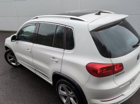 2016 Volkswagen Tiguan 2.0 TDI R line 110HP BMT Edition-R €15,995 thumbnail