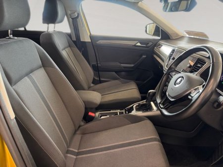 2021 Volkswagen T-Roc - thumbnail 11