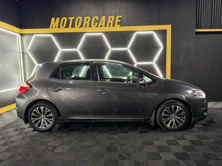 2011 Toyota Auris - photo 6