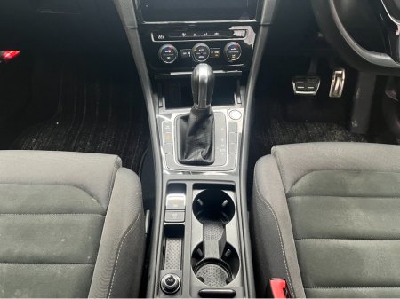 2018 Volkswagen Golf - thumbnail 16