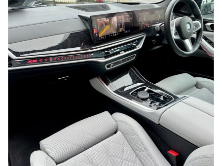2025 BMW X5 50e *Very High Spec* M SPORT XDRIVE thumbnail