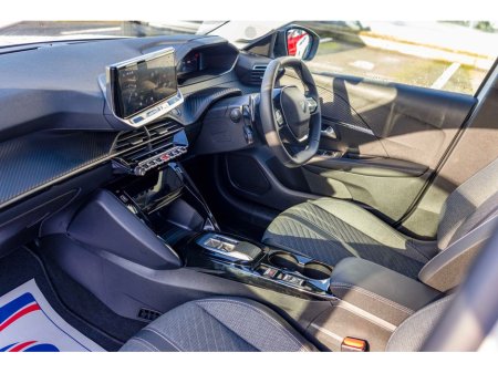 2025 Peugeot 208 - thumbnail 10