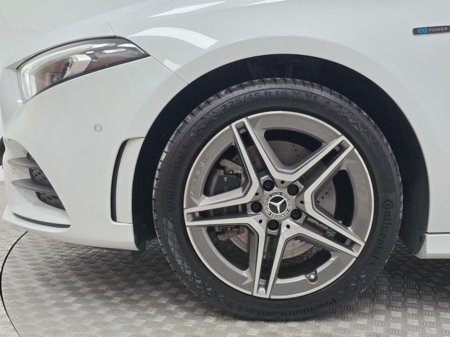 2021 Mercedes-Benz A Class A 250 E AMG LINE EXECUTIVE, Plugin Hybrid, Reversing camera €26,895 thumbnail