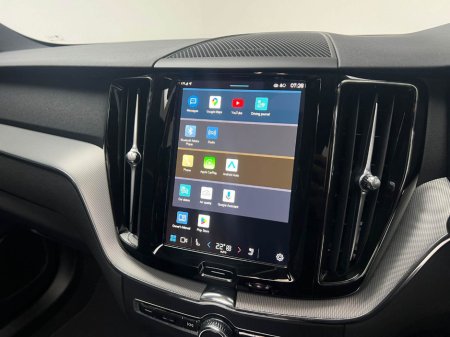 2024 Volvo XC60 PLUS T6 RECHARGE €52,990 thumbnail