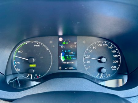 2022 Toyota Yaris - thumbnail 21