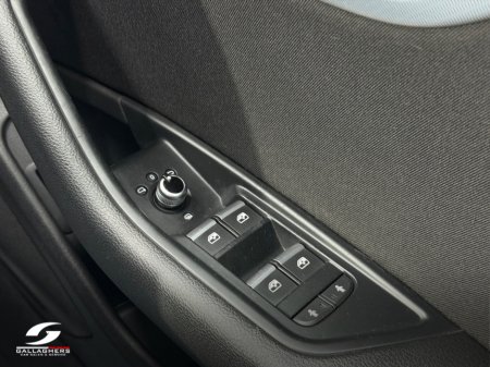 2016 Audi A4 - thumbnail 18