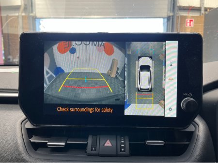 2025 Toyota Rav4 - thumbnail 22