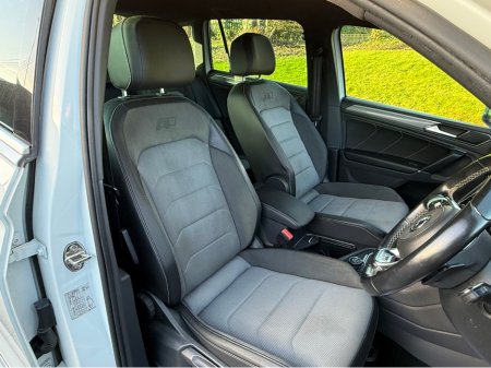 2018 Volkswagen Tiguan - thumbnail 11