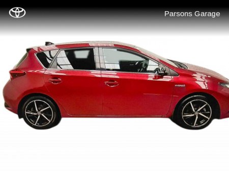 2018 Toyota Auris AURIS HYBRID LUNA SPORT €16,995