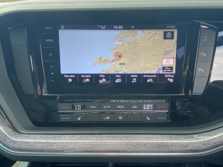 2021 Volkswagen Touareg  €38,170 thumbnail