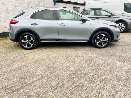 2024 Kia XCeed - thumbnail 5